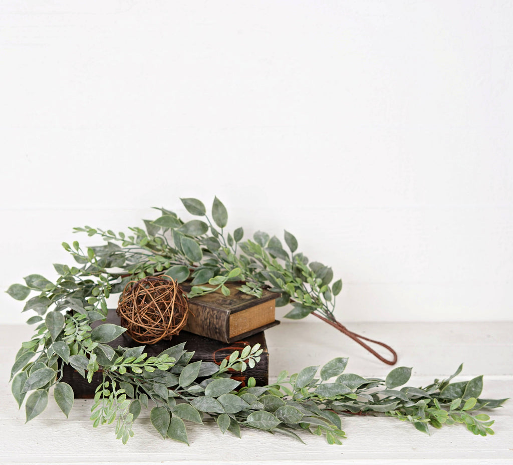 550381-4ft Garland-Flocked Ficus and Boxwood Leaves