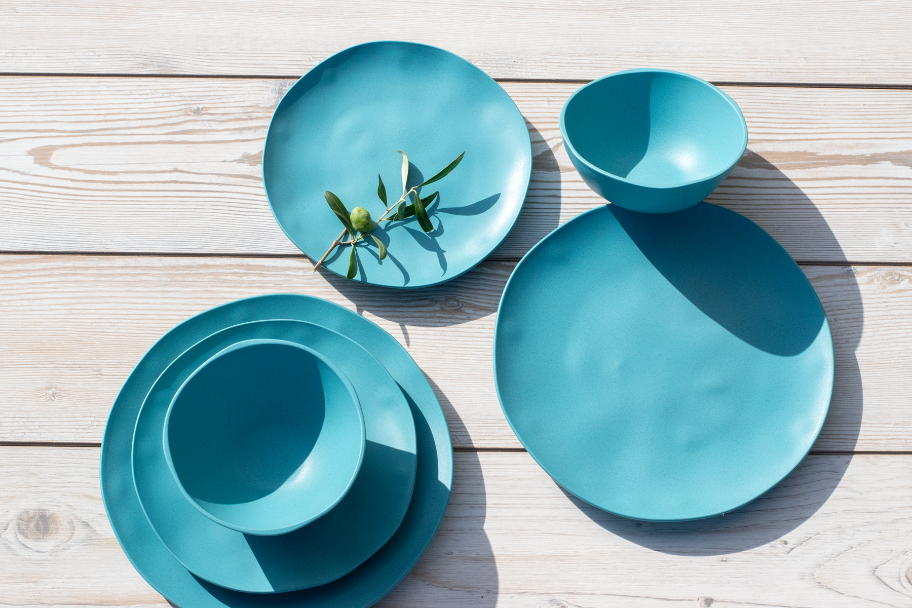 Organic Coupe Wheat Azure Blue PP 12 Pc Dinnerware Set