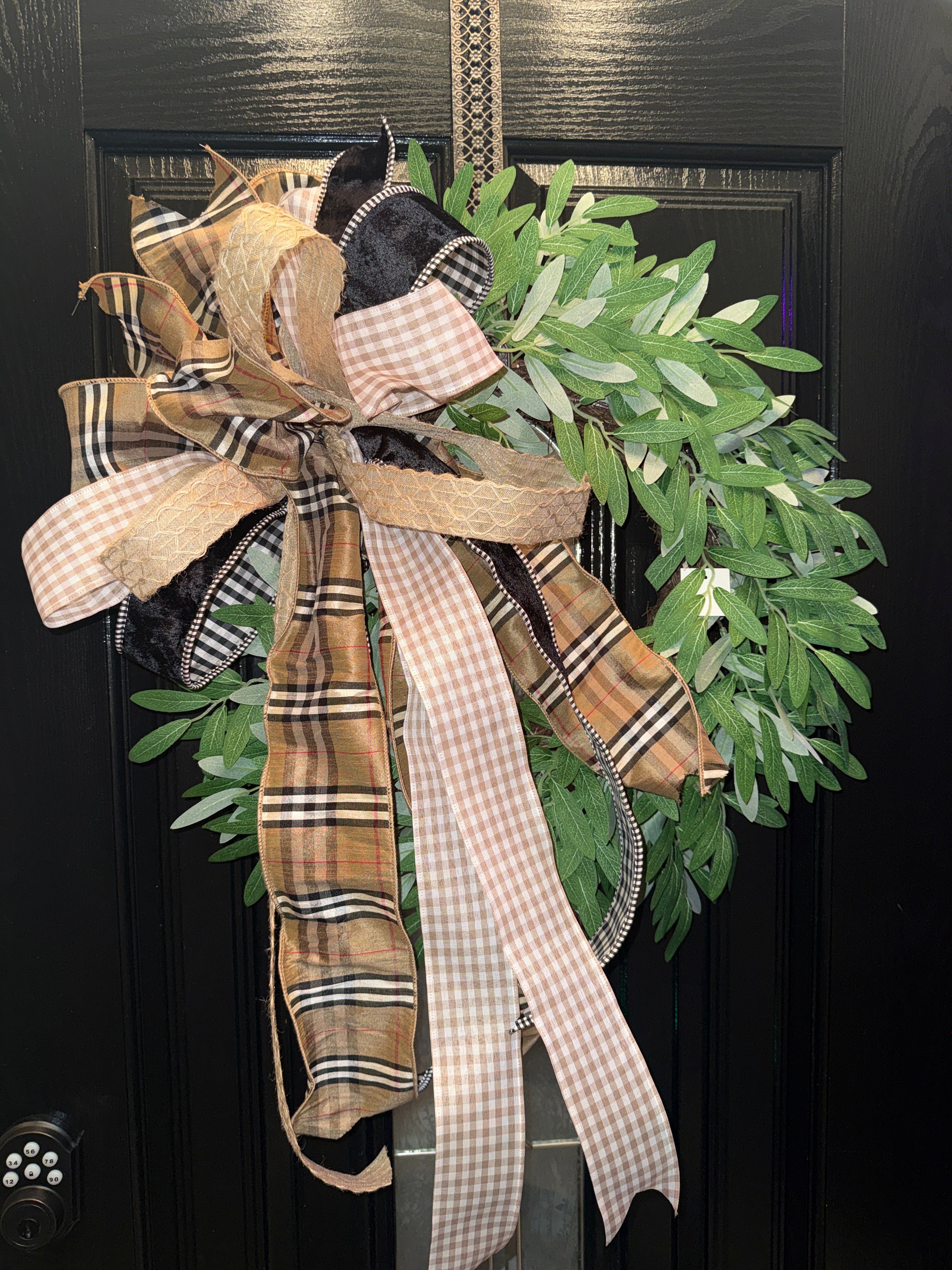 (Burberry-Inspired)

Classic Plaid Elegance Wreath 🤎